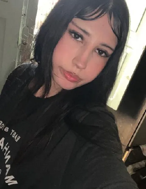 A live video chat match on Omigirl