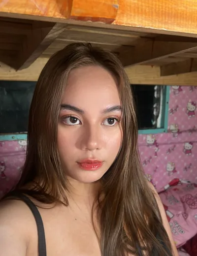 Meeting someone new through video chat on Omigirl